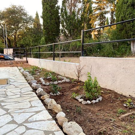 Ivy House Modern Life Near Corfu Town Apartamento Kontokali Exterior foto